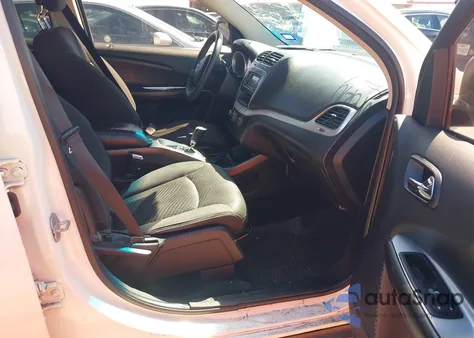 2015 Dodge Journey Sxt z USA, uszkodzony, nr VIN 3C4PDCBG1FT542430